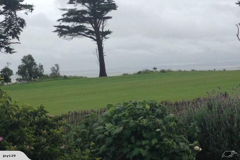 Photo of property in 13 Ebanjane Way, Clendon Park, Auckland, 2103