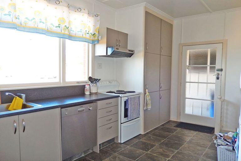 Photo of property in 36 Avon Street, South Hill, Oamaru, 9400
