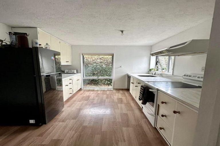 Photo of property in 5 Chatswood Place, Bishopdale, Christchurch, 8051