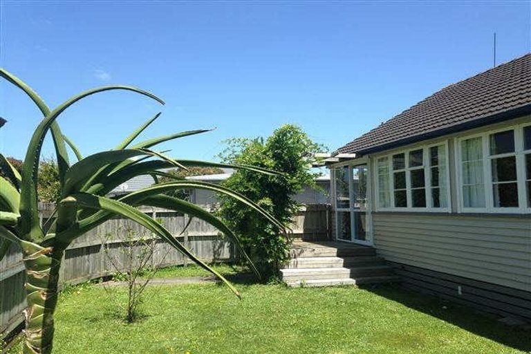 Photo of property in 1068 Heaphy Terrace, Fairfield, Hamilton, 3214