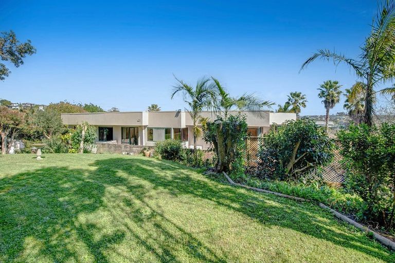 Photo of property in 13 Jelas Road, Red Beach, 0932