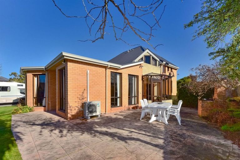 Photo of property in 8 Country Place, Burwood, Christchurch, 8083