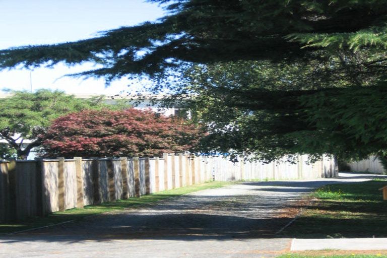 Photo of property in 10 Bracken Street, Wallaceville, Upper Hutt, 5018