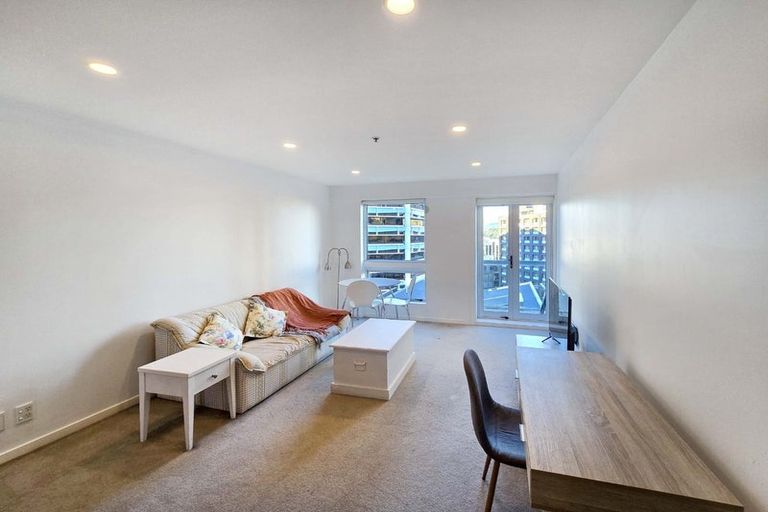 Photo of property in Terrace Heights Apartments, 7c/163 The Terrace, Wellington Central, Wellington, 6011