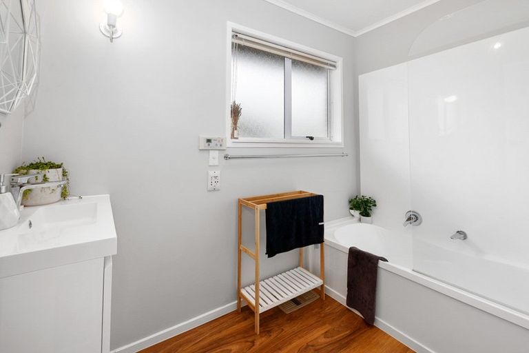 Photo of property in 31 Rimuvale Street, Pukehangi, Rotorua, 3015