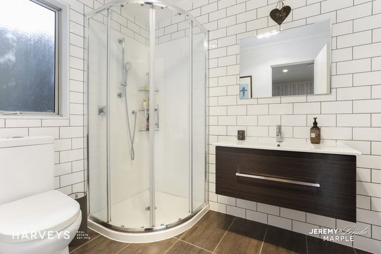 Photo of property in 73h Konini Road, Titirangi, Auckland, 0604