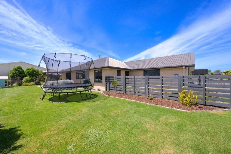Photo of property in 16 Kakapo Lane, Motueka, 7120