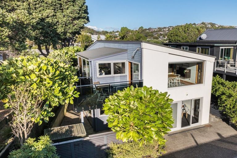 Photo of property in 7a Sunset Parade, Plimmerton, Porirua, 5026