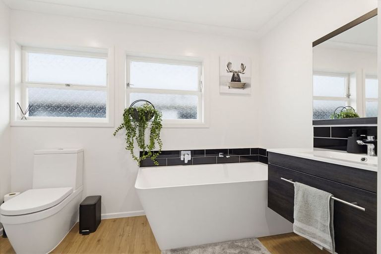 Photo of property in 270 Raeburne Street, Te Awamutu, 3800