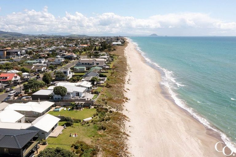 Photo of property in 41 Karewa Parade, Papamoa Beach, Papamoa, 3118