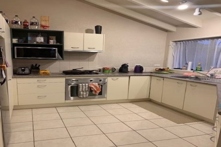 Photo of property in 86 Burswood Drive, Burswood, Auckland, 2013