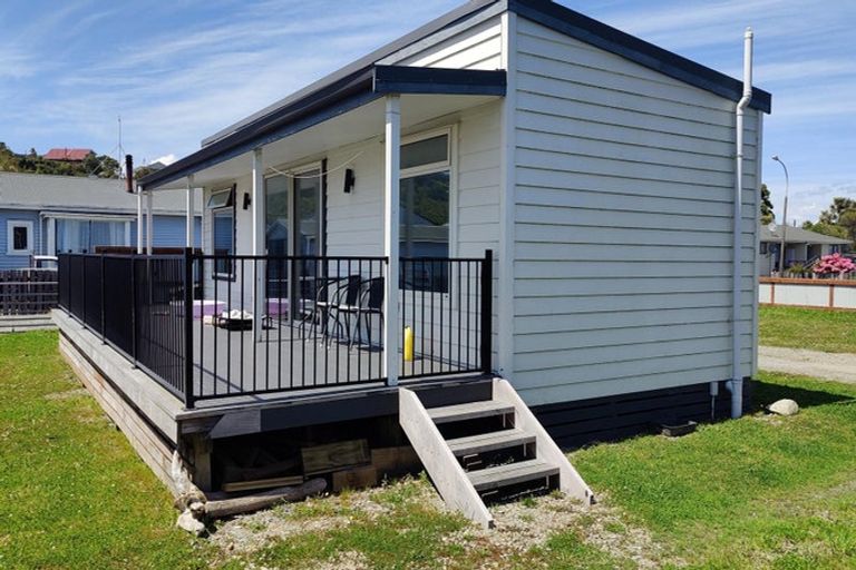 Photo of property in 4 Spencer Street, Hokitika, 7810