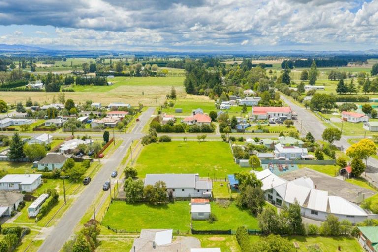 Photo of property in 24 Walter Street, Takapau, 4203