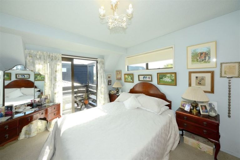 Photo of property in 2/88 Abberley Crescent, St Albans, Christchurch, 8014