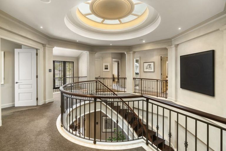 Photo of property in 84 Paritai Drive, Orakei, Auckland, 1071