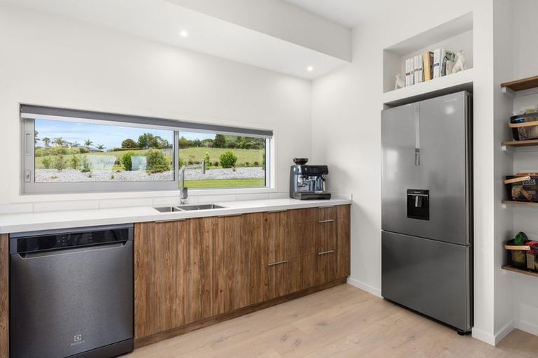 Photo of property in 15 Magnolia Tree Way, Kerikeri, 0294