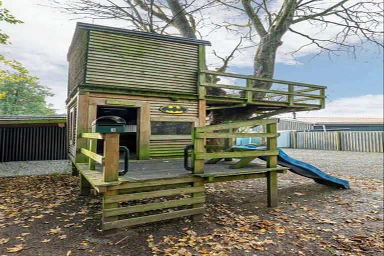 Photo of property in 3 Bluff Street, Coalgate, 7673