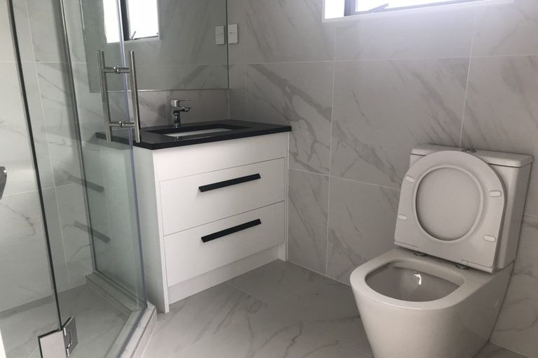 Photo of property in 55 Platinum Rise, Ranui, Auckland, 0612