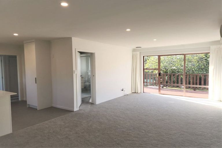 Photo of property in 2/28 Marua Road, Ellerslie, Auckland, 1051