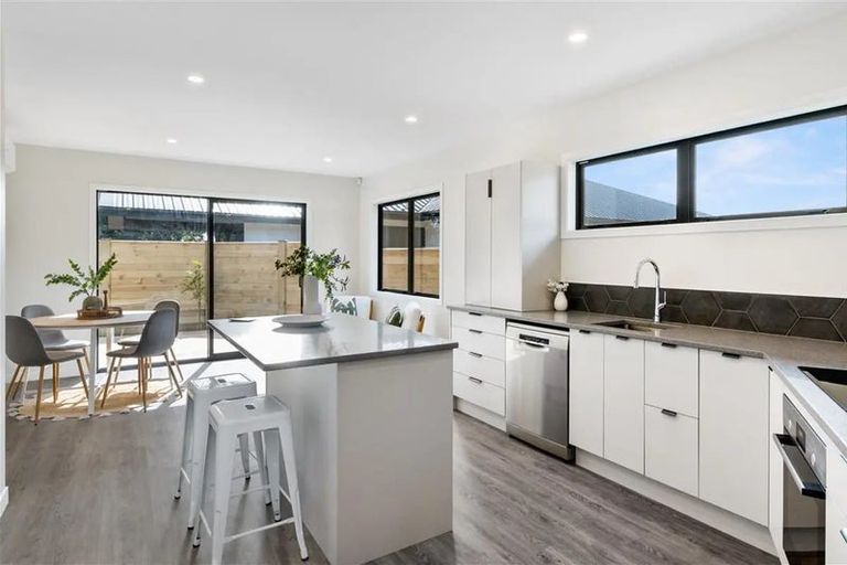 Photo of property in 108b Weraroa Road, Levin, 5510