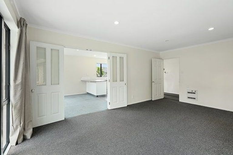 Photo of property in 18 Shearwater Drive, Woolston, Christchurch, 8023