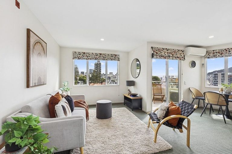 Photo of property in Winslow Apartments, 12/2 Ohiro Road, Aro Valley, Wellington, 6021