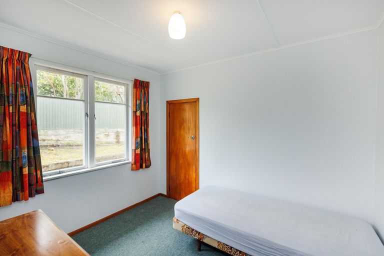 Photo of property in 2 Stoke Place, Awapuni, Palmerston North, 4412