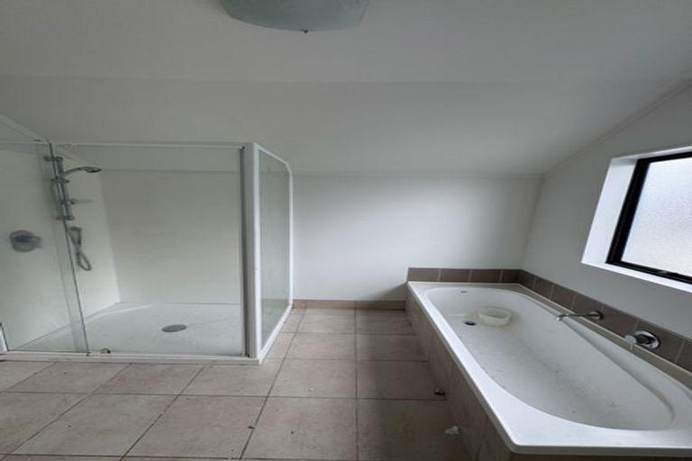 Photo of property in 1/127 Bucklands Beach Road, Bucklands Beach, Auckland, 2012