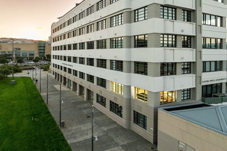 Photo of property in Chaffers Dock, 114/22 Herd Street, Te Aro, Wellington, 6011