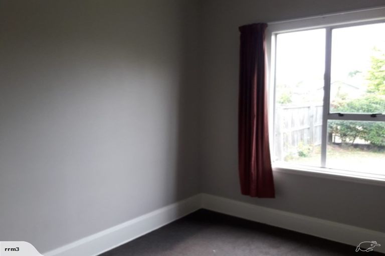Photo of property in 240 Geraldine Street, Edgeware, Christchurch, 8013