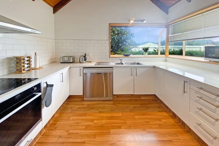 Photo of property in 57 Lakewood Drive, Burwood, Christchurch, 8083