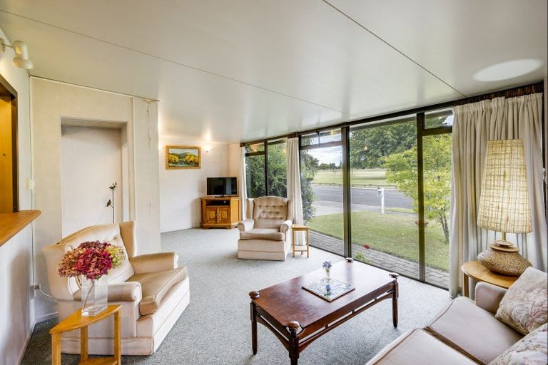 Photo of property in 110 Freyberg Avenue, Tamatea, Napier, 4112