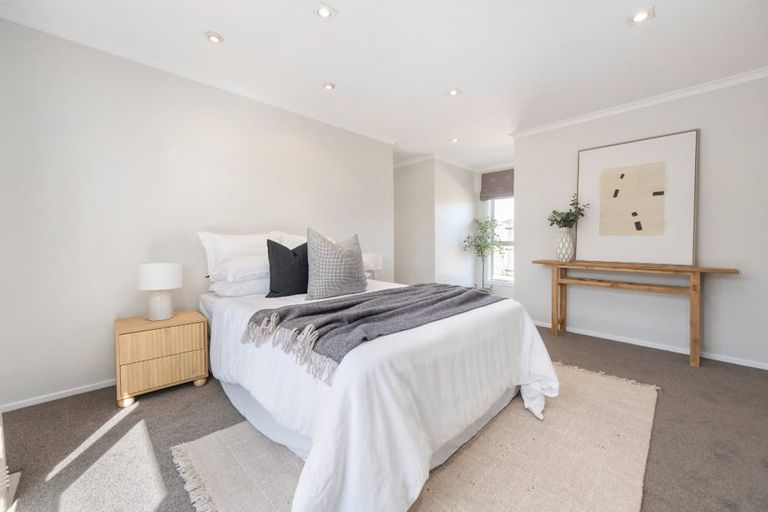 Photo of property in 39 Inwoods Road, Parklands, Christchurch, 8083