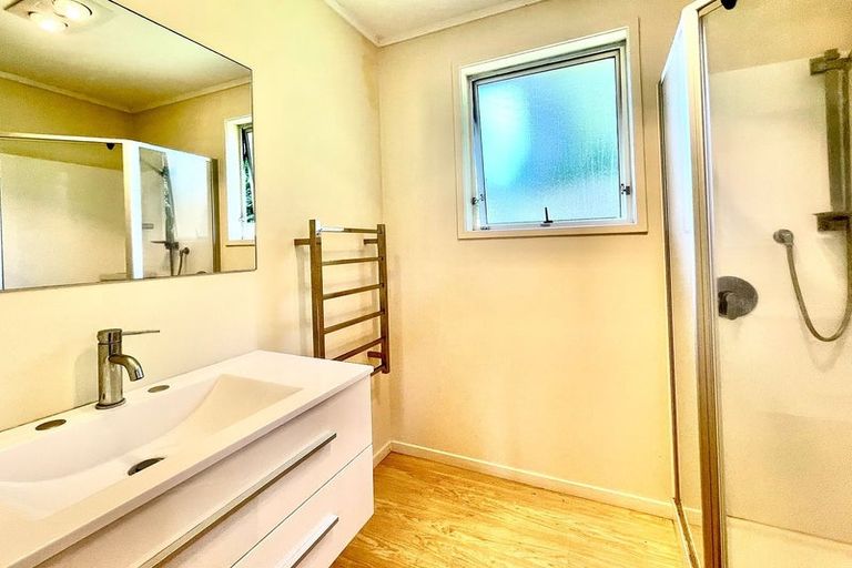 Photo of property in 58 Alexander Avenue, Torbay, Auckland, 0630