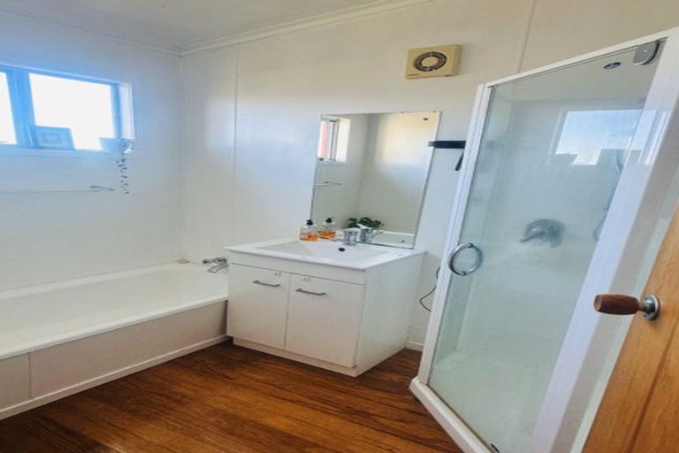 Photo of property in 72 Mulberry Street, Maungaraki, Lower Hutt, 5010