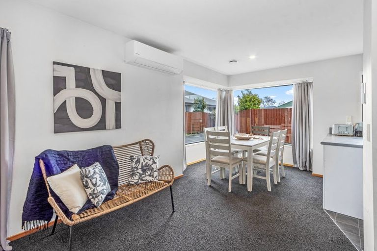 Photo of property in 2/5 Astor Place, Halswell, Christchurch, 8025