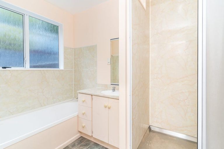 Photo of property in 20 Centennial Avenue, Helensburgh, Dunedin, 9010