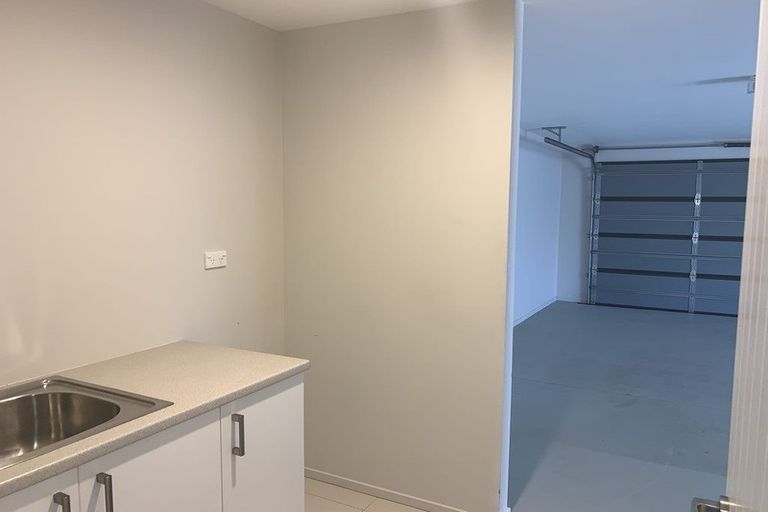 Photo of property in 16 Rossall Crescent, Rolleston, 7615