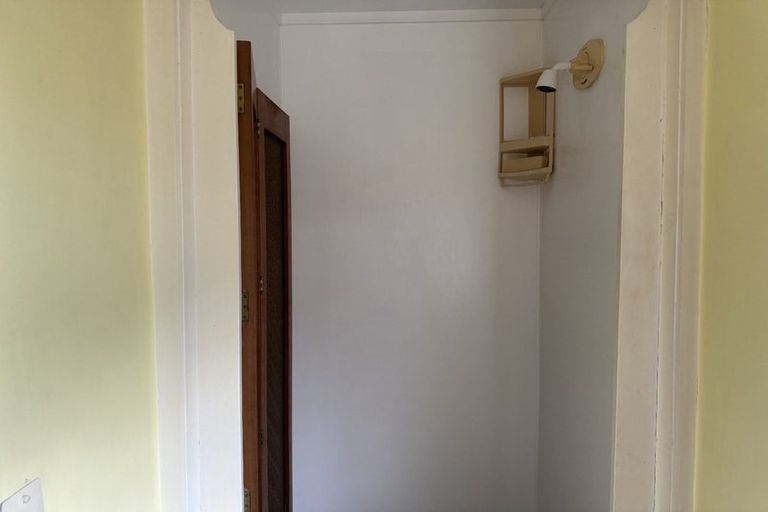 Photo of property in 31 Fairclough Road, Beach Haven, Auckland, 0626