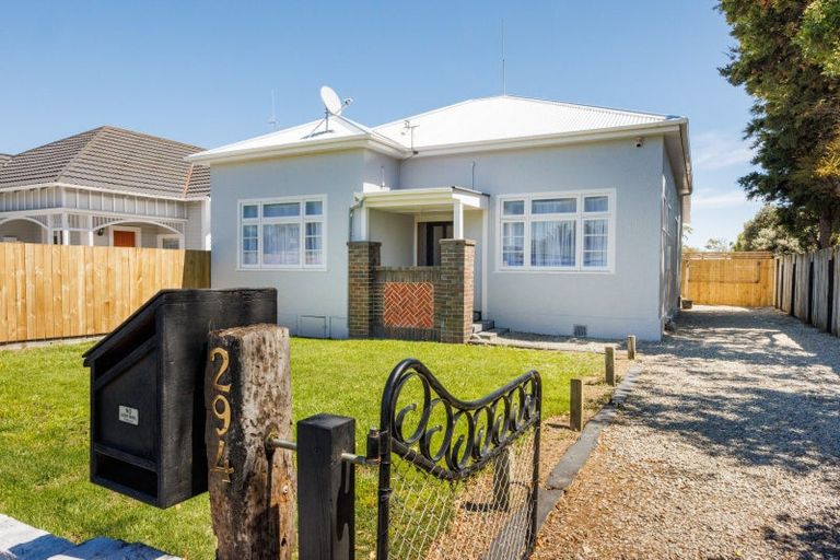 Photo of property in 296 Ruahine Street, Terrace End, Palmerston North, 4410