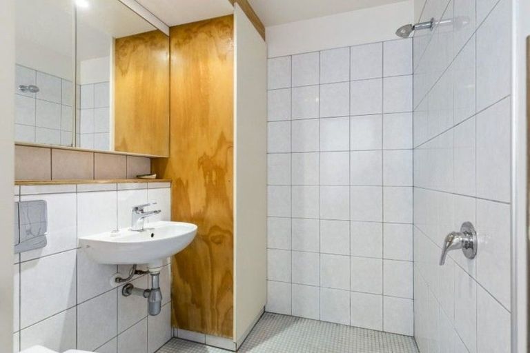 Photo of property in First House Apartments, 15/4 Frederick Street, Te Aro, Wellington, 6011