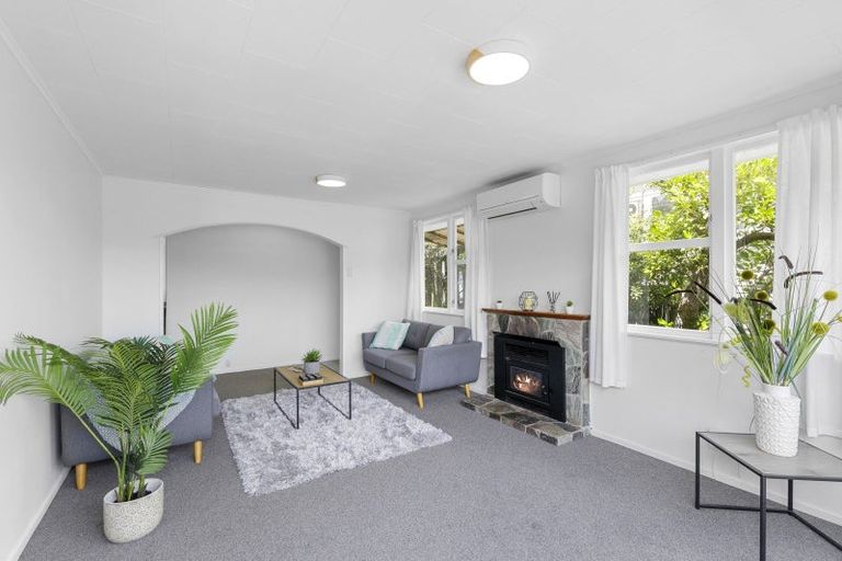 Photo of property in 25 Lord Street, Stokes Valley, Lower Hutt, 5019