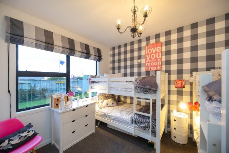 Photo of property in 54 Rodeo Drive, Kelvin Grove, Palmerston North, 4414