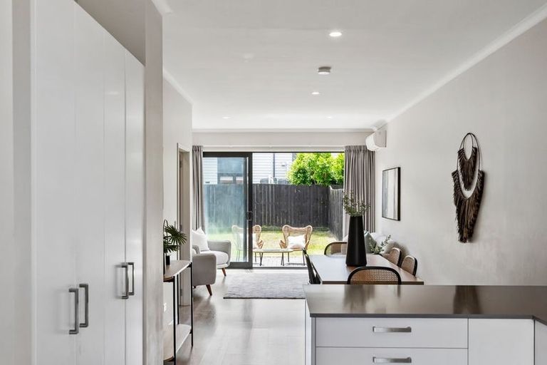 Photo of property in 7/6 Onekiritea Road, Hobsonville, Auckland, 0616