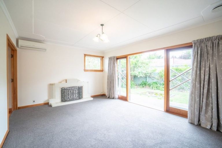 Photo of property in 4 Milson Line, Roslyn, Palmerston North, 4414