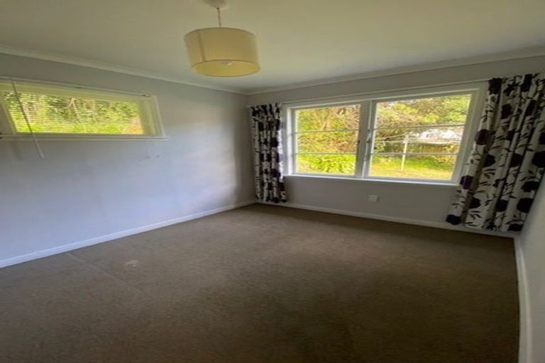 Photo of property in 19 Mahoe Street, Tawa, Wellington, 5028