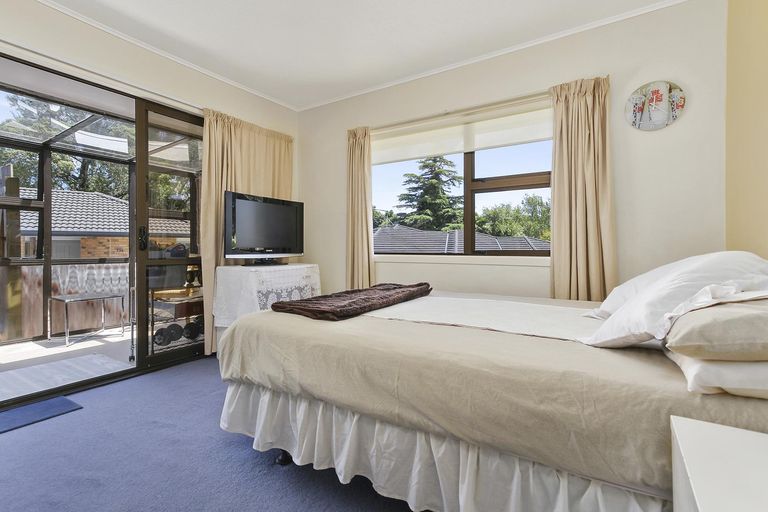 Photo of property in 73 Stottholm Road, Titirangi, Auckland, 0604