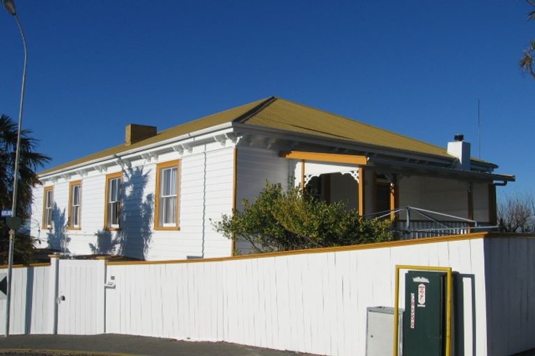 Photo of property in 15 Sealy Road, Bluff Hill, Napier, 4110