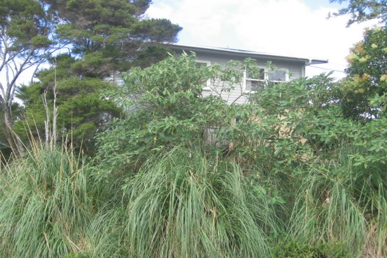 Photo of property in 1/17 St Peters Street, Northcote, Auckland, 0627