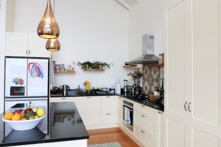 Photo of property in 38 Church Street, Devonport, Auckland, 0624